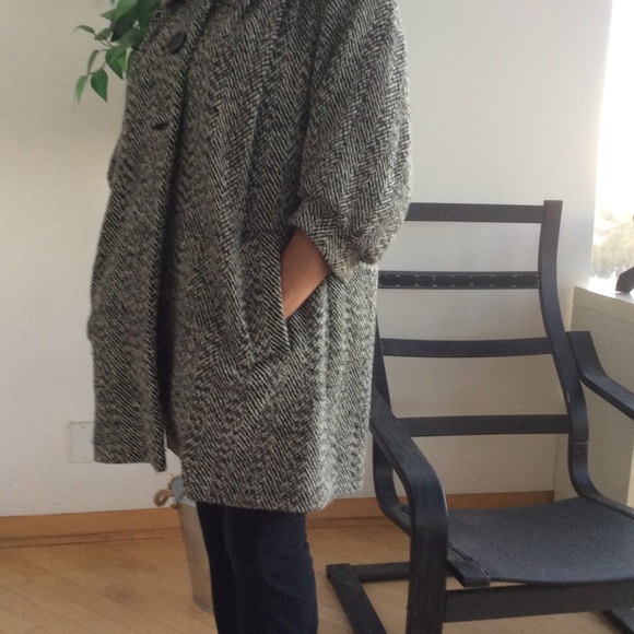 Long herring bone coat - Picture 9 of 9